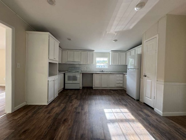 Photo - 1745 Bridgewater Dr