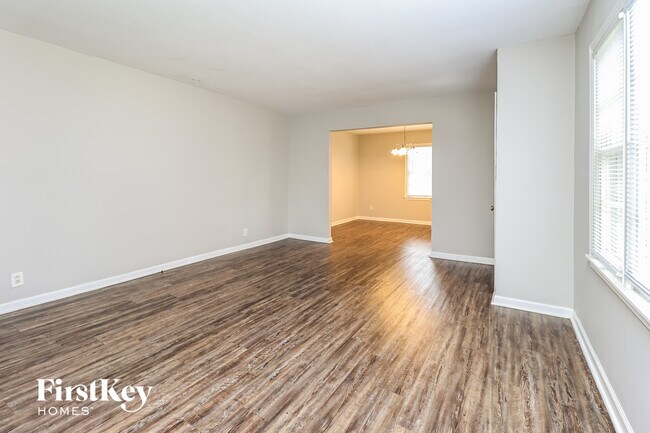 Photo - 337 Mignon Ave
