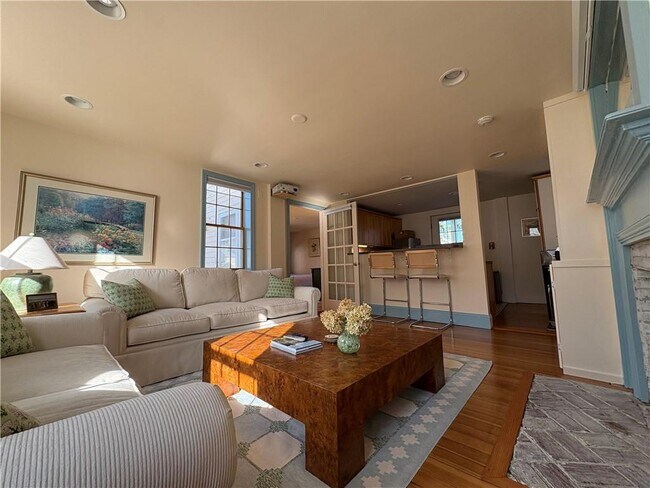 Photo - 22 Stockholm St Unidad 1