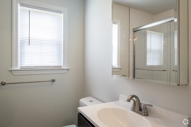 2BR, 1BA - 1,057SF - Primary Bathroom