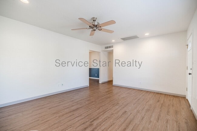 Photo - 2609 E Aster Dr