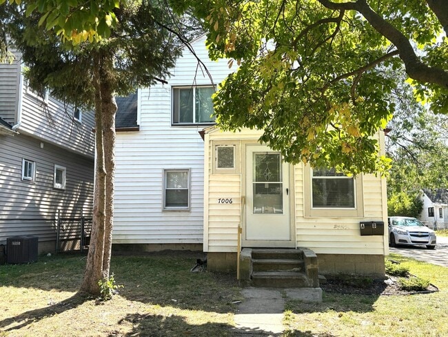 Building Photo - 7006 Toepfer Rd Rental