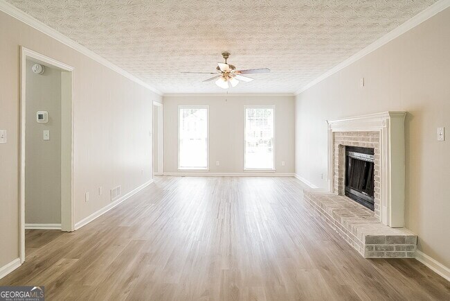 Photo - 1009 Trestle Dr