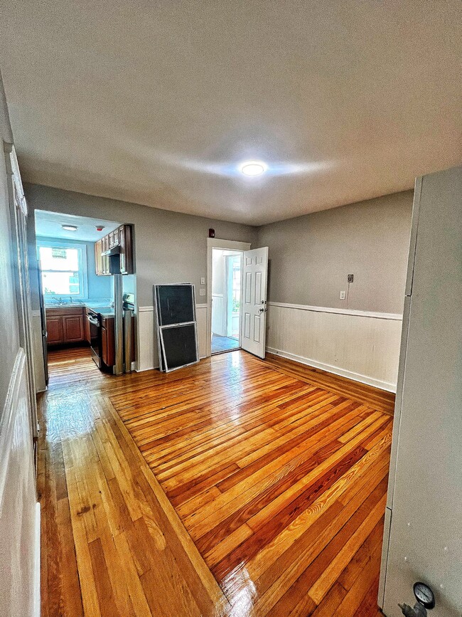 Photo - 237 Cowden St Unidad 2 R