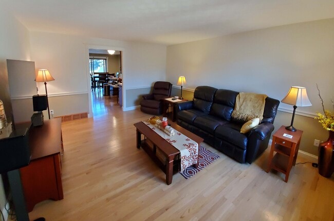 Photo - 1502 W Weiland Ln