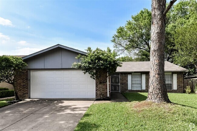 Building Photo - 5514 Edgebrook Forest Dr Rental
