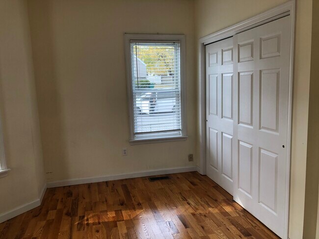 Photo - 831 Princeton Blvd