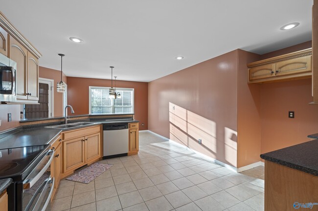 Photo - 102 Compass Hill Cir