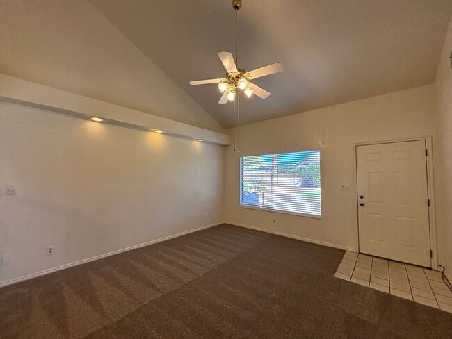 Photo - SPACIOUS 3 BEDROOM TOWNHOME FOR RENT IN DO...