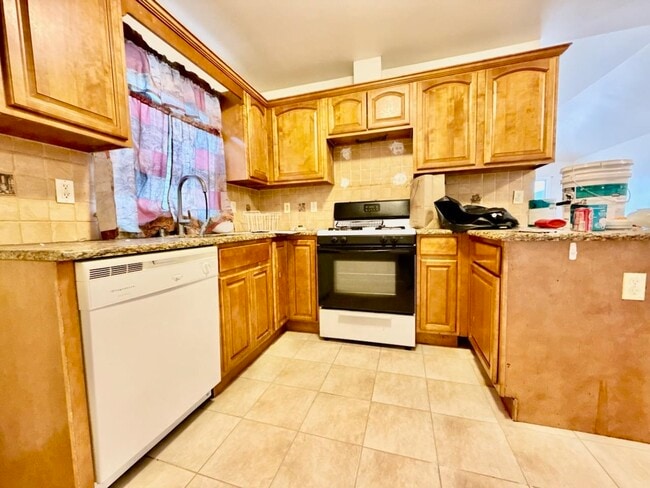 Photo - 45 Terhune Ave