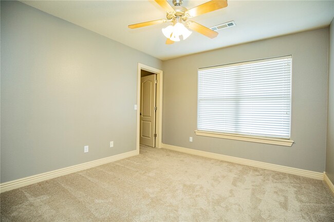 Photo - 2308 SW Chinquapin Ave