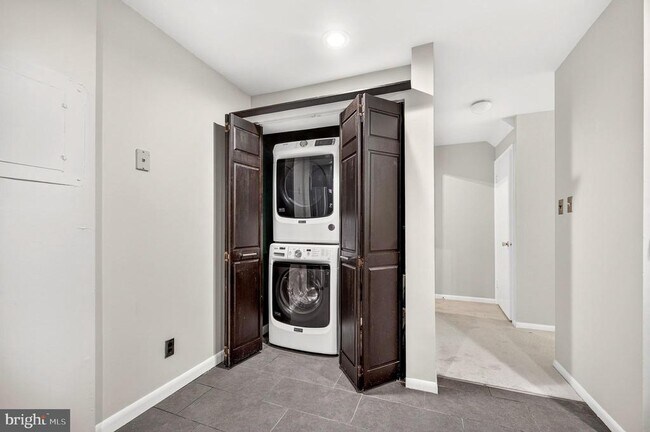 Photo - 2212 S Randolph St