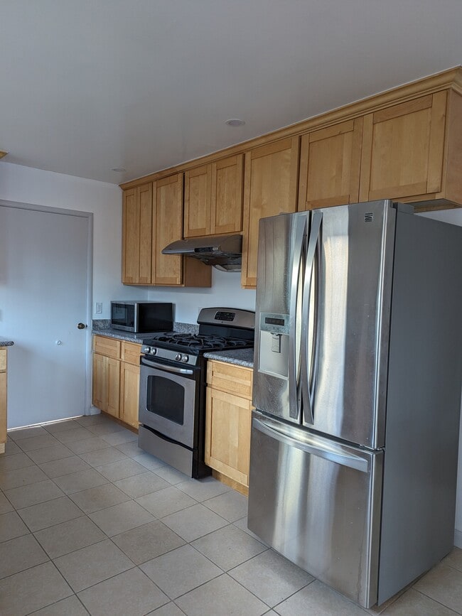 Photo - 2531 Eucalyptus Way