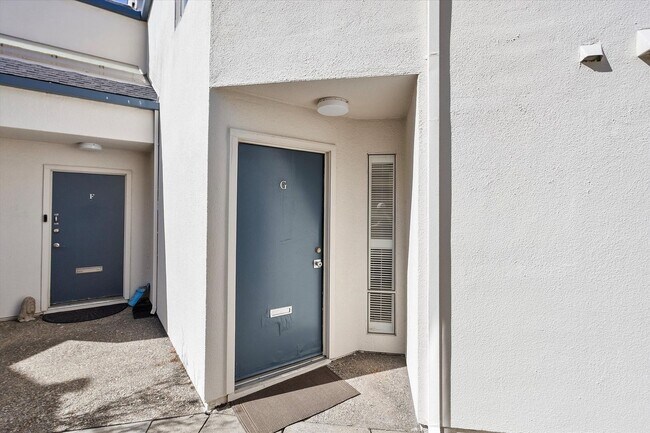 Photo - 470 Cola Ballena Unit G