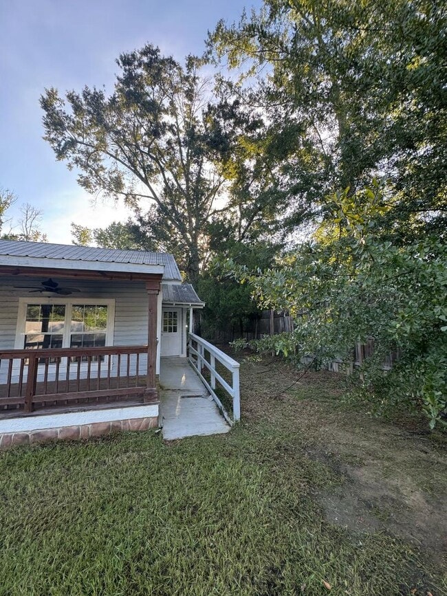 Photo - 16590 Gaskin St