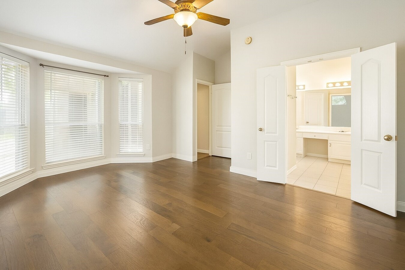 Photo - 10706 White Oak Park Ct