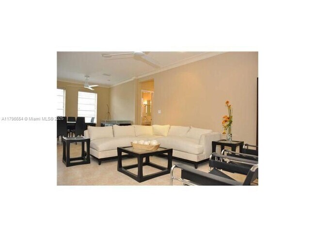 Building Photo - 1569 Euclid Ave Unit 8-10 Rental