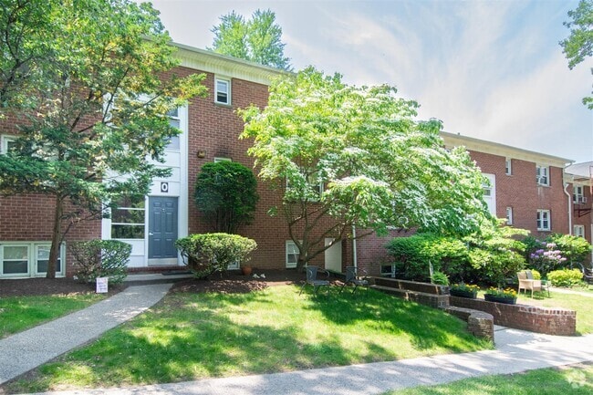 Building Photo - 140 N Broadway Unit O-3 Rental