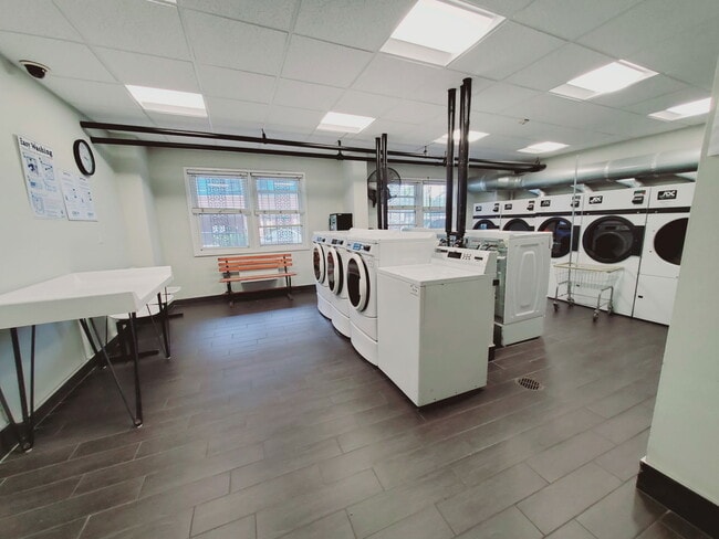 Photo - 444 Bedford St Unidad B