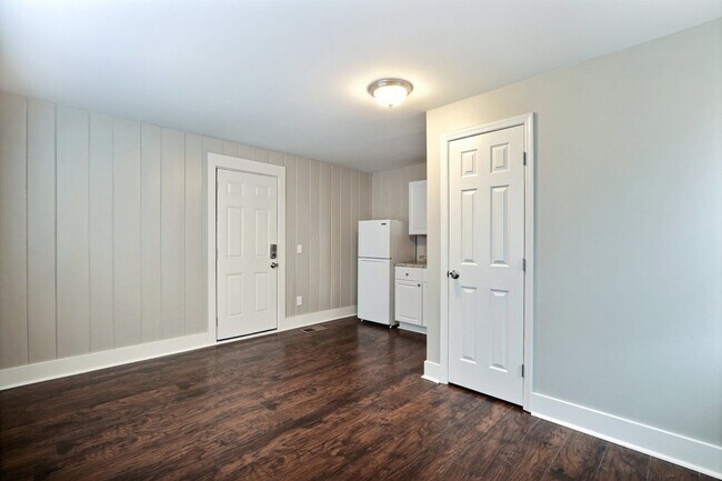 Photo - 2004 Unidad B