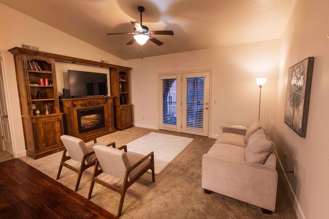 Photo - Torino Tower - 913 Unit 913