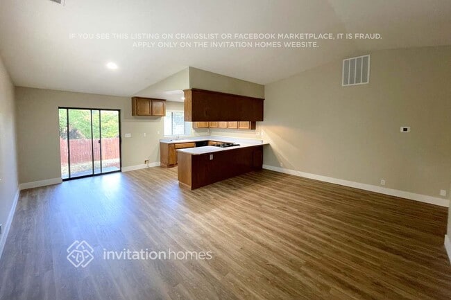 Photo - 627 Myrtle Ave