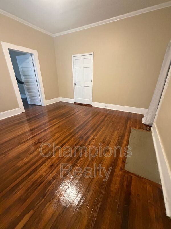 Photo - 27 Woodland Cir