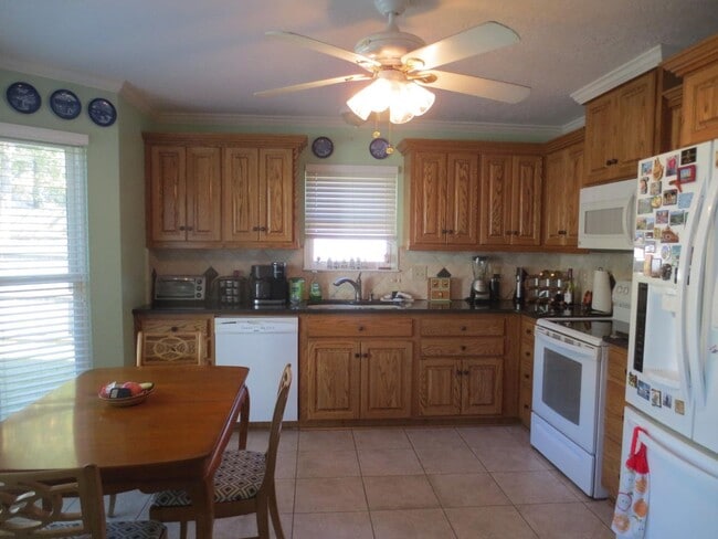 Photo - 1318 Maple Leaf Ct