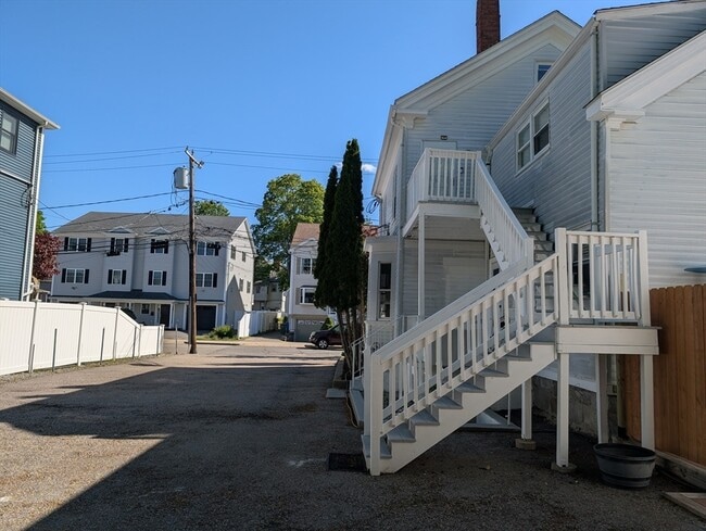 Photo - 14 Wadsworth Ave Unit 2