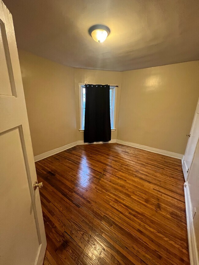 7116 S Harvard Ave Unit 2N