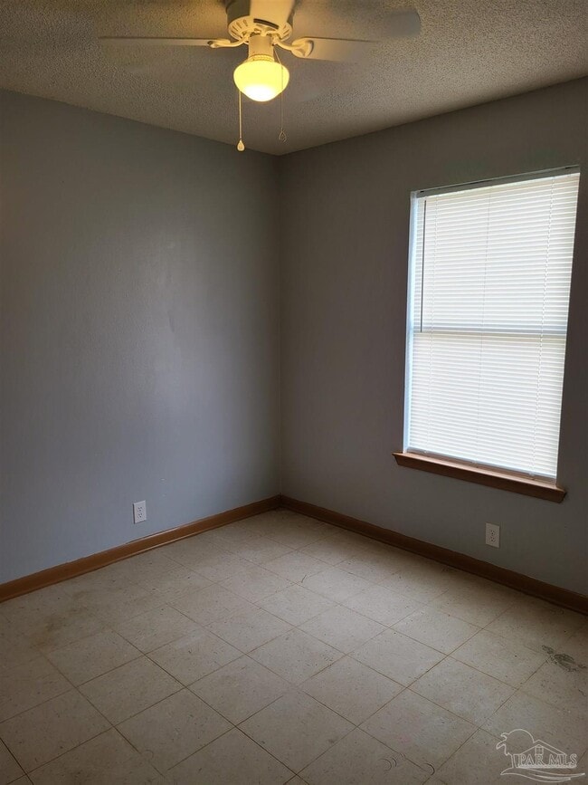 Photo - 1901 W Government St