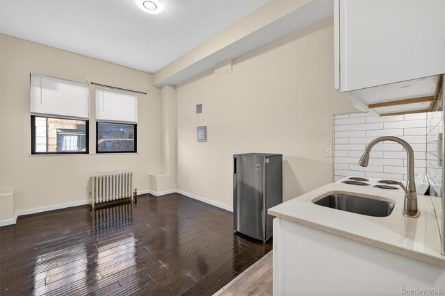 Building Photo - 158 Willow St Unit 1C