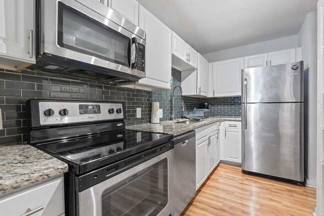 2603 Parker Ln