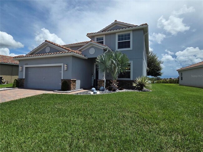 2153 Lakeside Ave