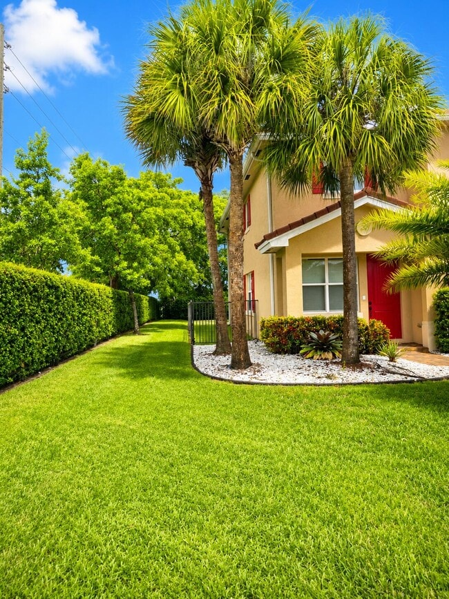 Photo - 4773 Foxtail Palm Ct