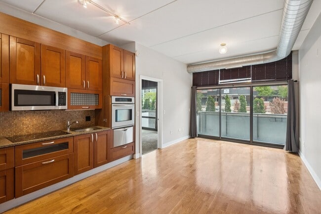 Photo - 650 W Wayman St Unit 302C