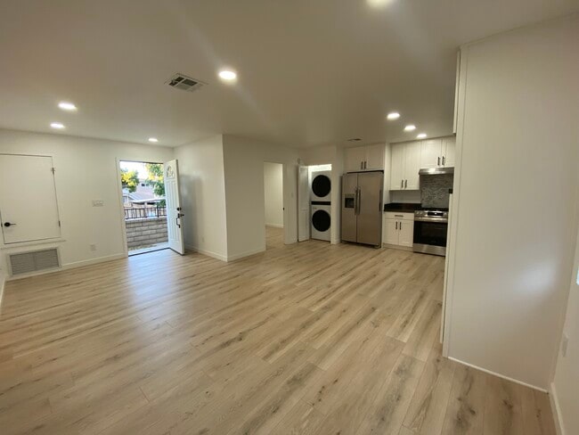 Photo - 24223 Arch St