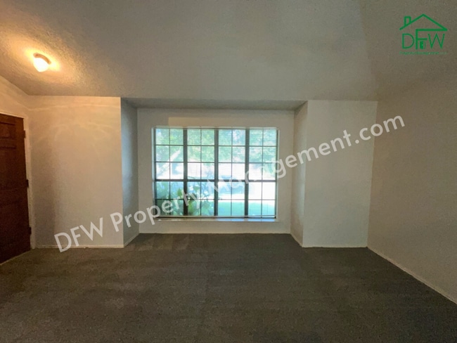 Photo - Cute 2 Bedroom, 1 Bath, Half-Duplex Home for Lease in Bedford