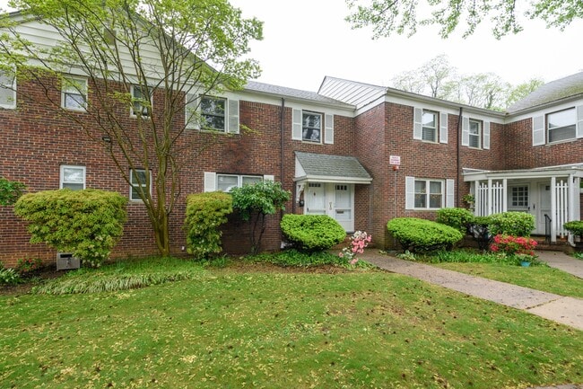 Photo - 66 Manor Dr Unit 609