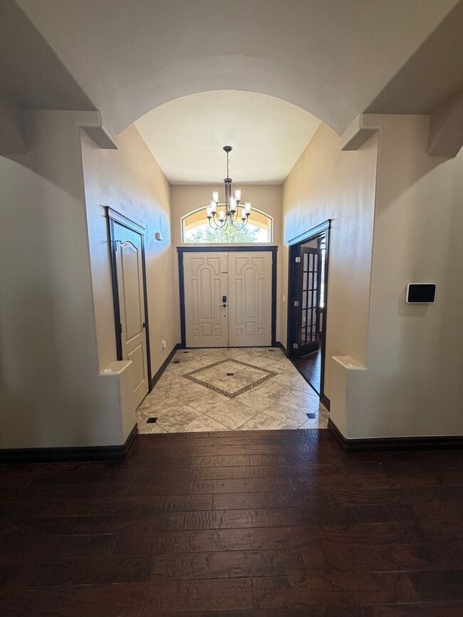 Photo - Large Custom Home for Rent in Pelican Point