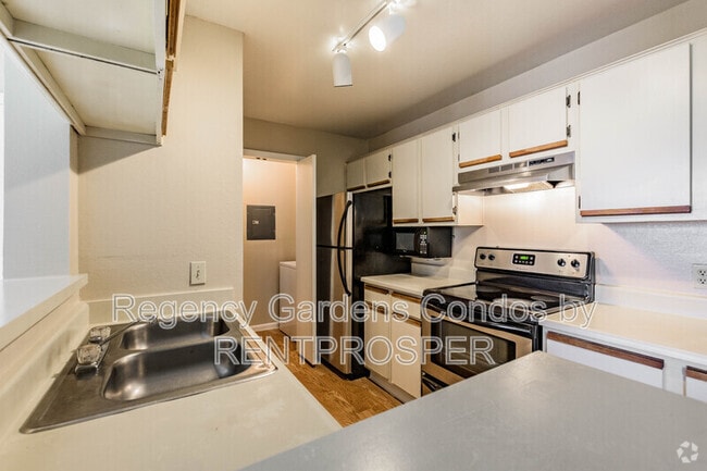Building Photo - 4225 Thornbriar Ln Unit O211 Rental