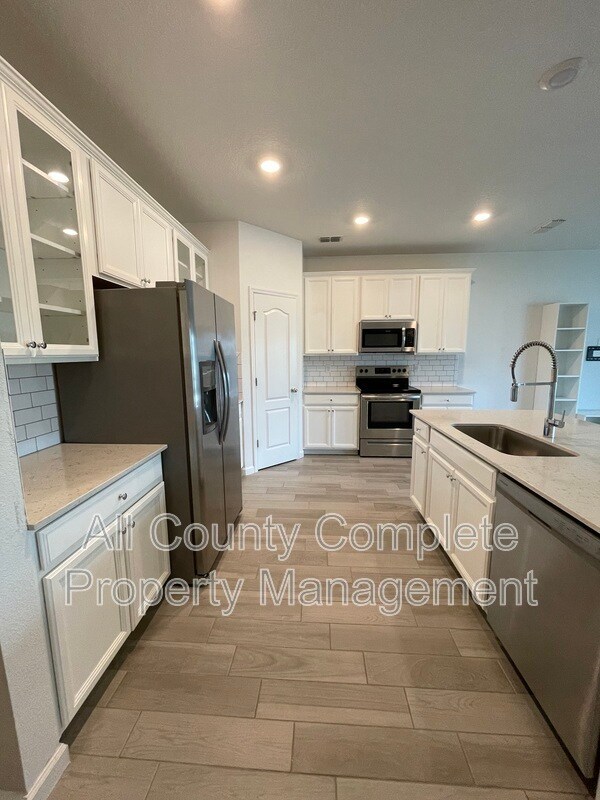 Photo - 12804 Josslyn Ln