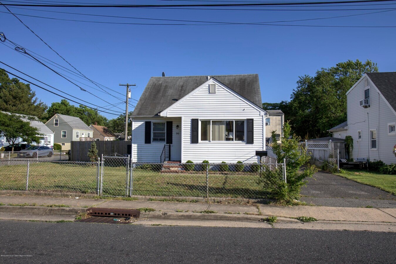 Photo - 90 Kennedy Way
