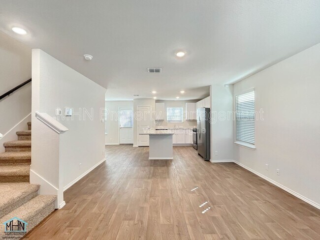 Photo - 14402 Navidad Pike