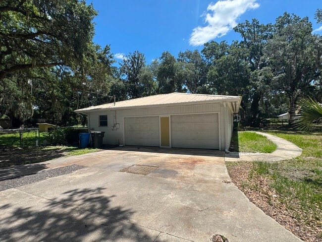 Photo - No HOA. Oversized 3/2 Home. NEW PHOTOS COMING SOON