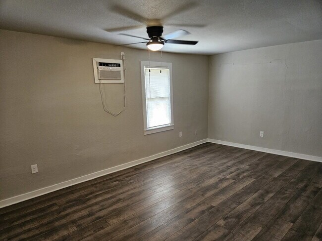 335 Monticello Ct Unidad 2