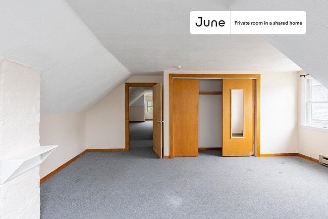 Photo - Room in Shared 5 bed/2 bath home Unidad D