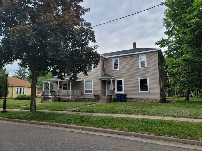 Building Photo - 2411-2415 Gowen St Unit 2411