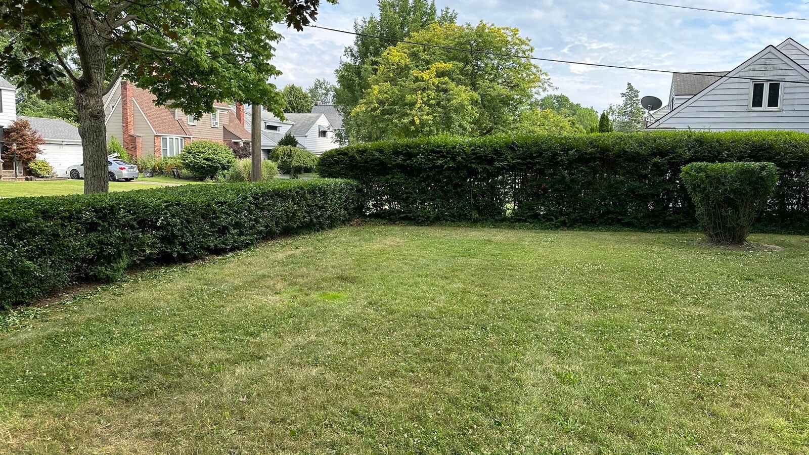 Photo - 27070 Lakeshore Blvd