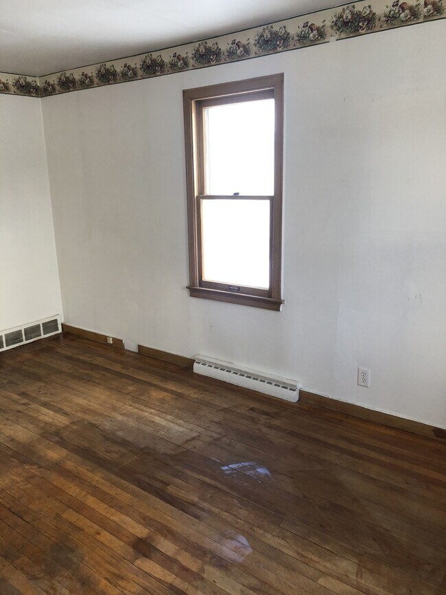 539 Elm St